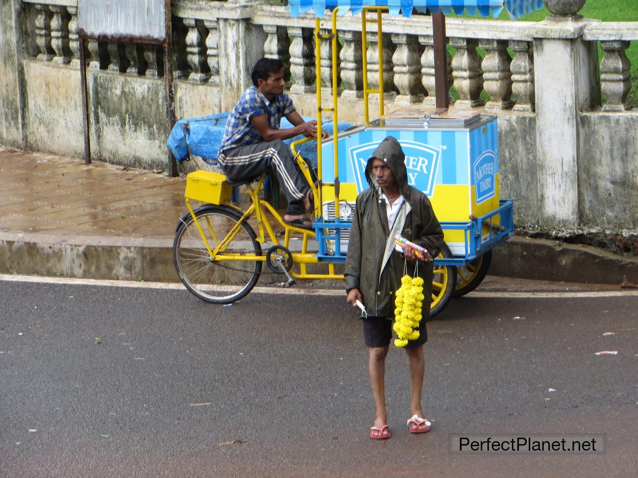 Vendedores en Old Goa