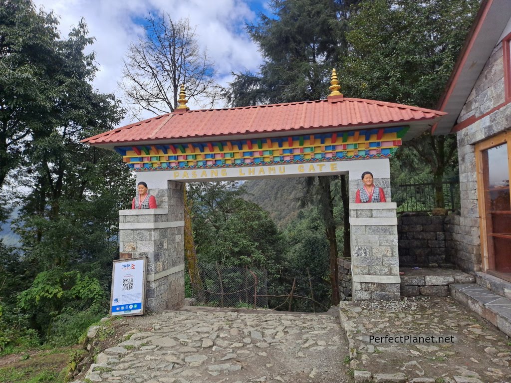 Pasang Lhamu Gate