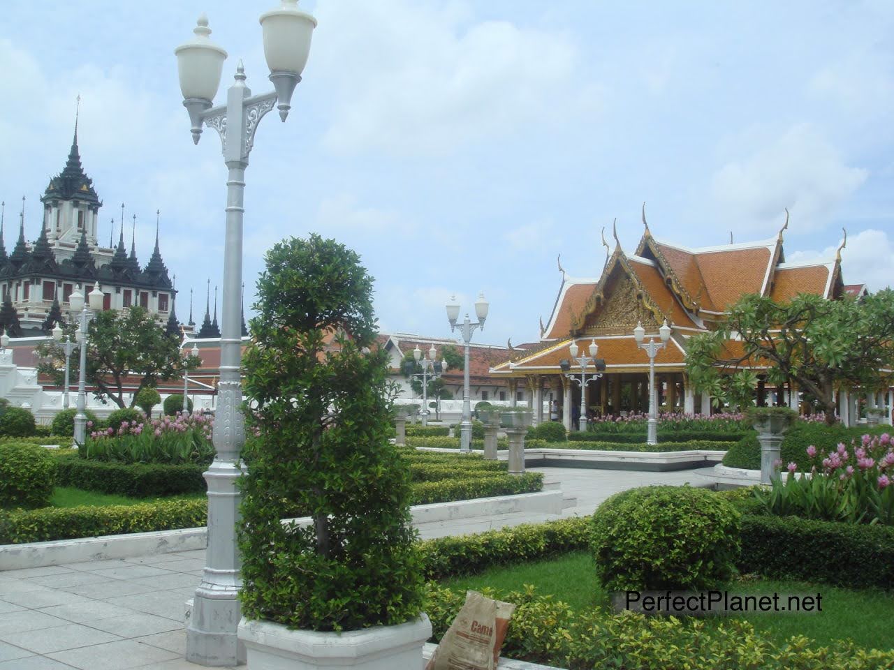 Wat Saket