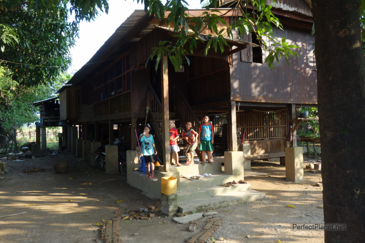 Children in Hpa An