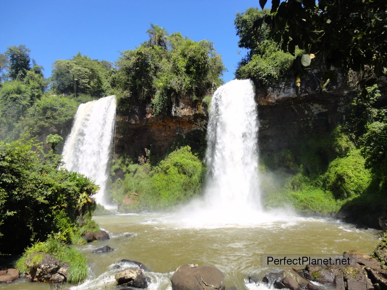 Cascadas hermanas