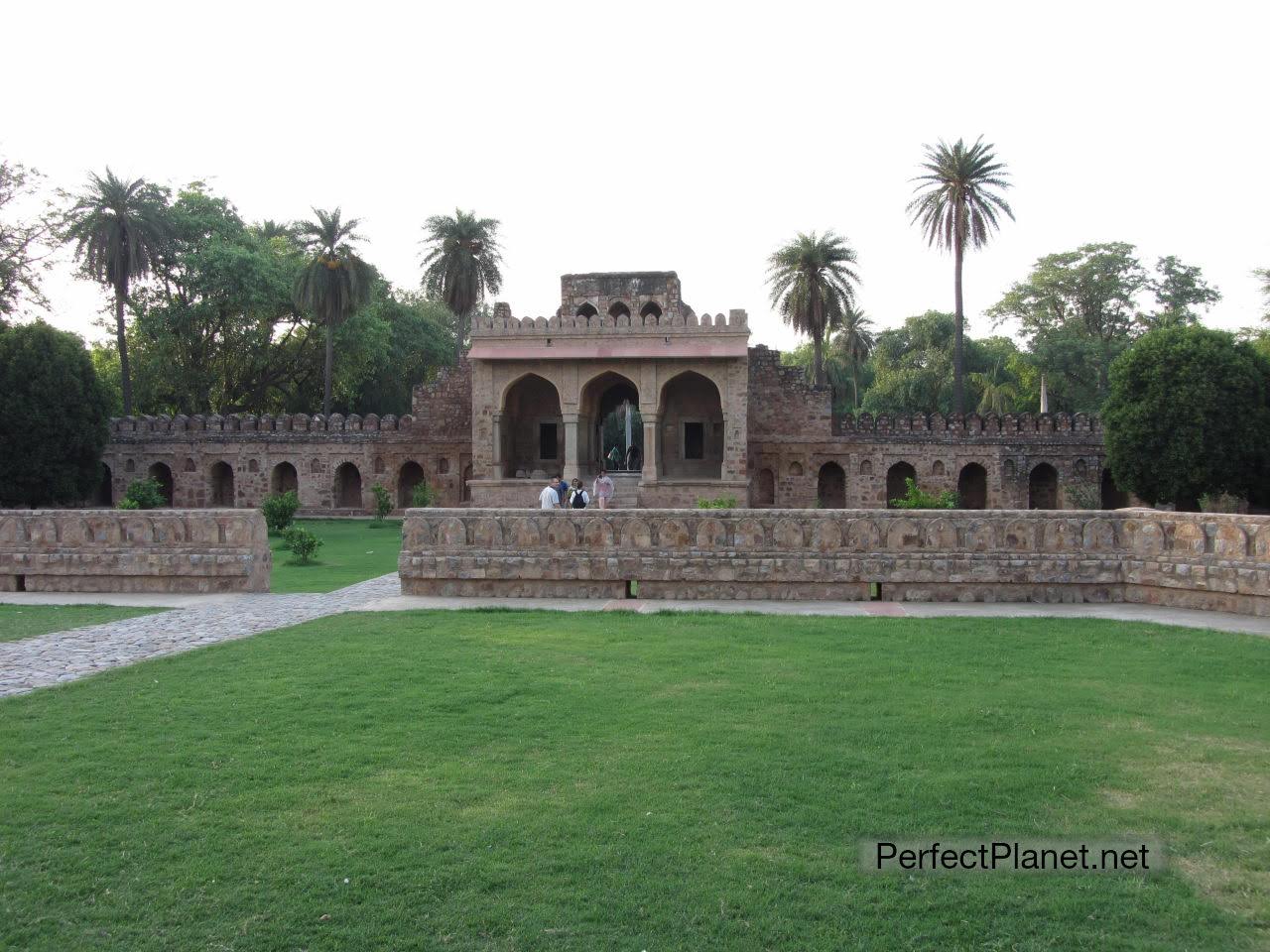 Surroundings Tomb of Humayun