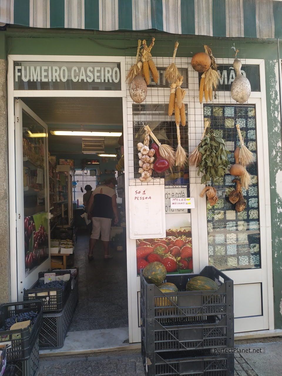 Shop in Rua Santo Antonio