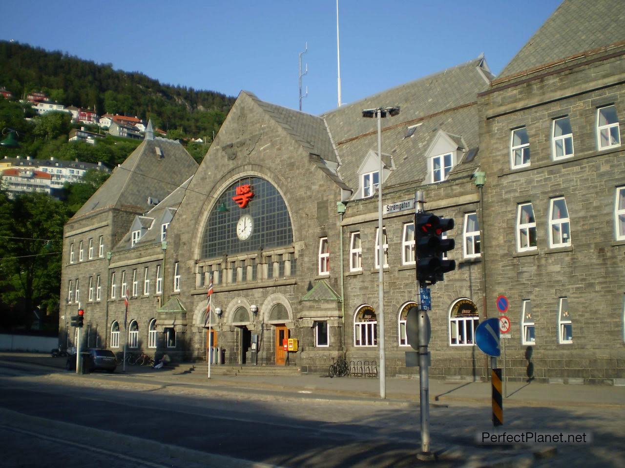 Estación de tren de Bergen