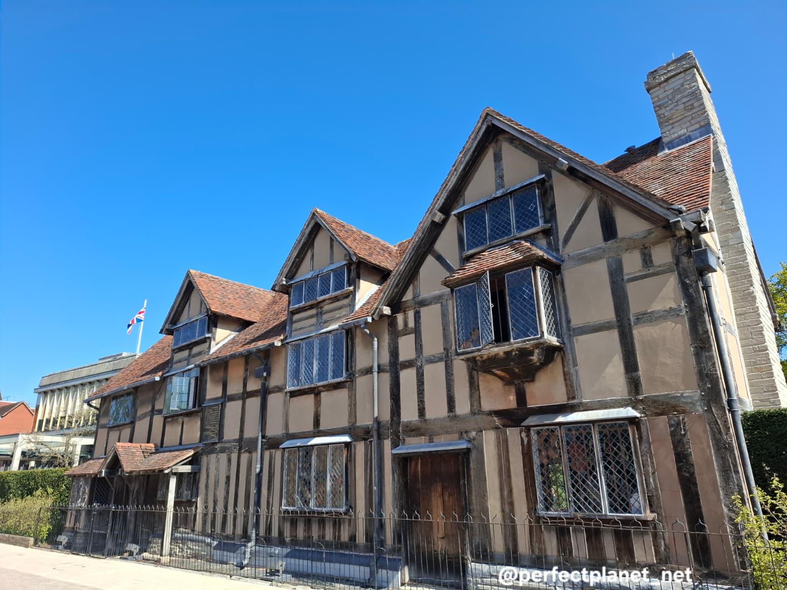  Stratford-upon-Avon